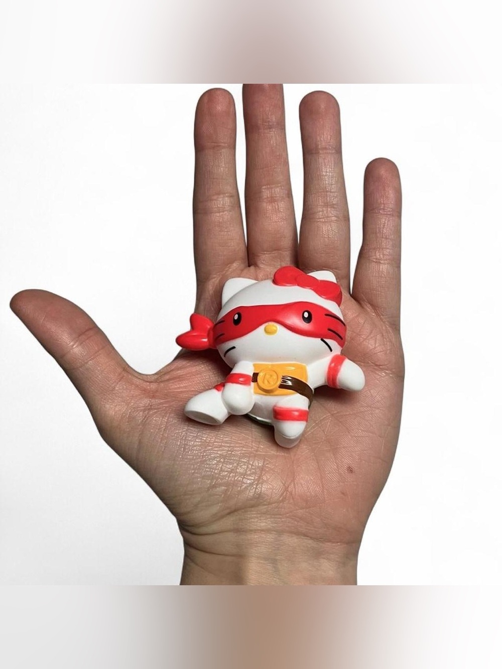 Hello Kitty TMNT Raphael Figurine - Picture 7 of 7